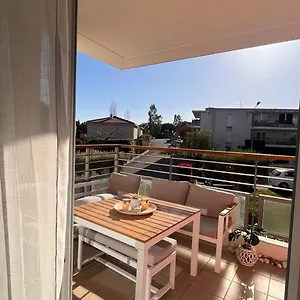  Appartement 2 Dans Avec Piscine Et Parking